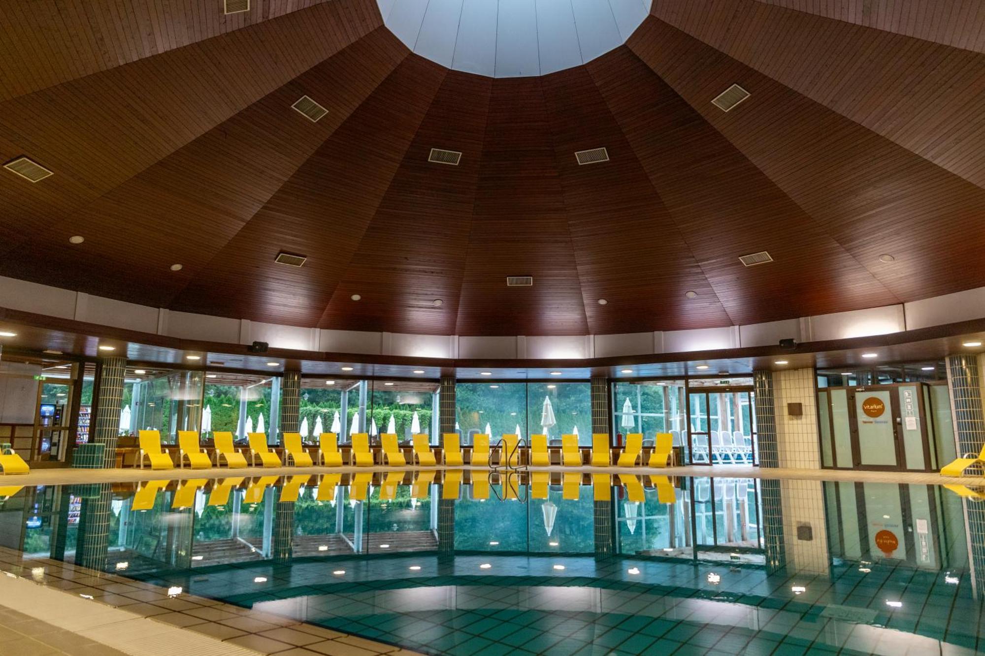 Hotel Vitarium Superior - Terme Krka Шмариешке Топлице Екстериор снимка