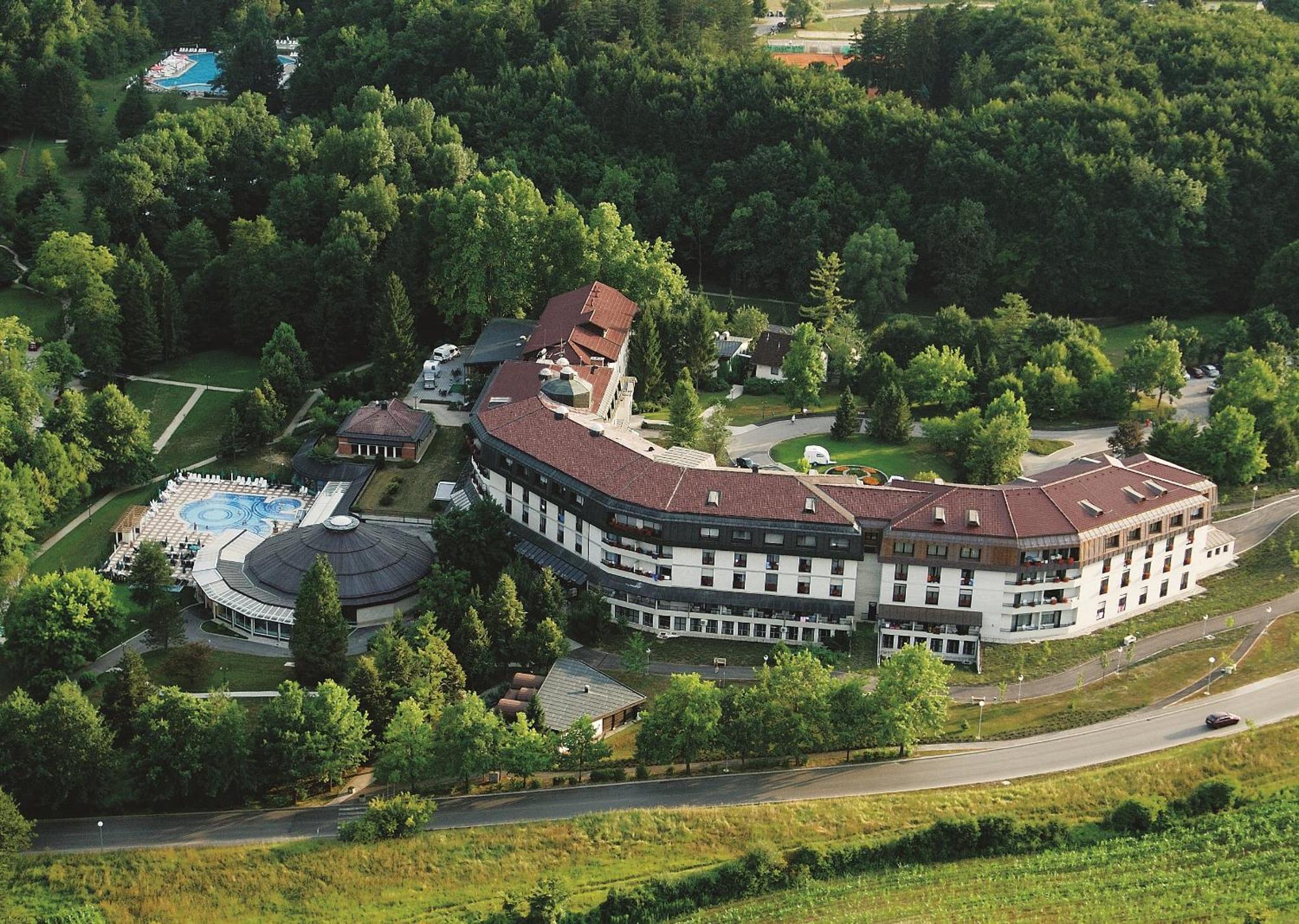 Hotel Vitarium Superior - Terme Krka Шмариешке Топлице Екстериор снимка